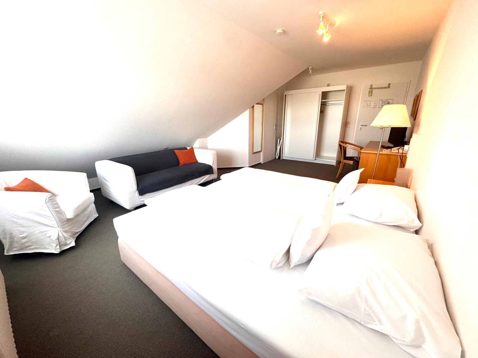 Kirchers Park & Wellnesshotel Kaiserstuhl Garni انديغن المظهر الخارجي الصورة