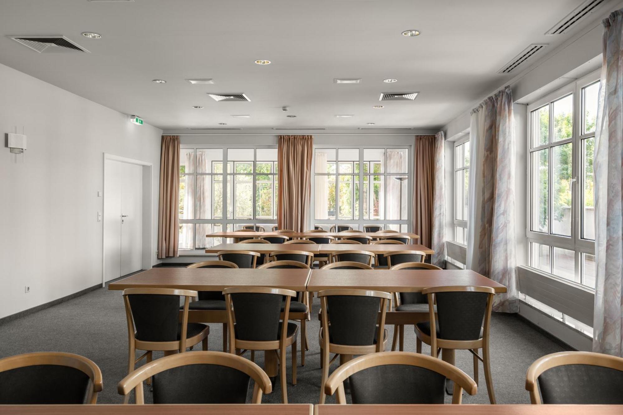 Kirchers Park & Wellnesshotel Kaiserstuhl Garni انديغن المظهر الخارجي الصورة